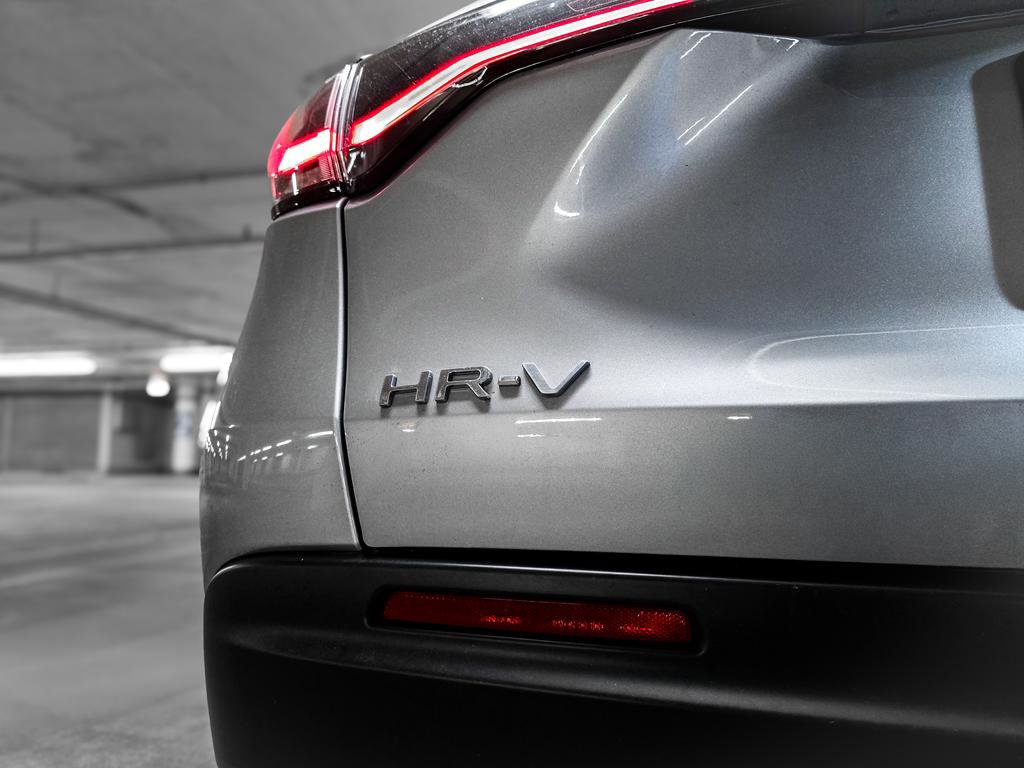 Certified 2025 Honda HR-V LX image 10