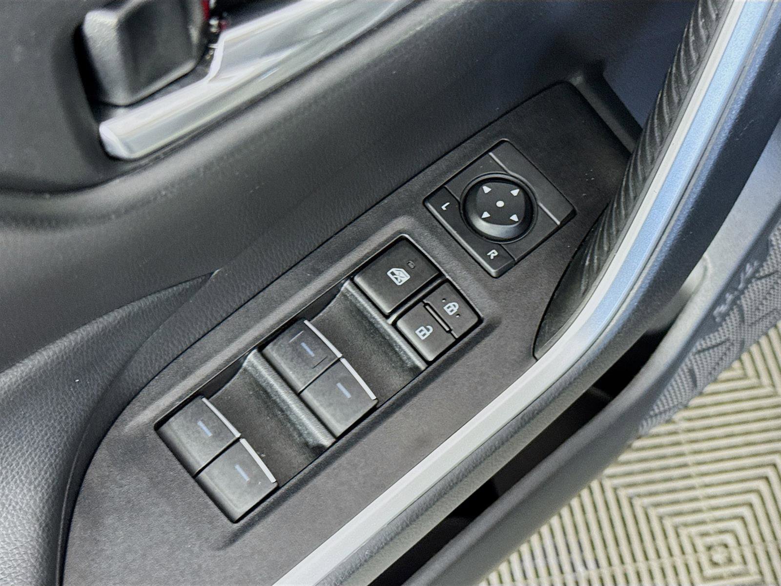 Used 2024 Toyota RAV4 XLE Premium image 20