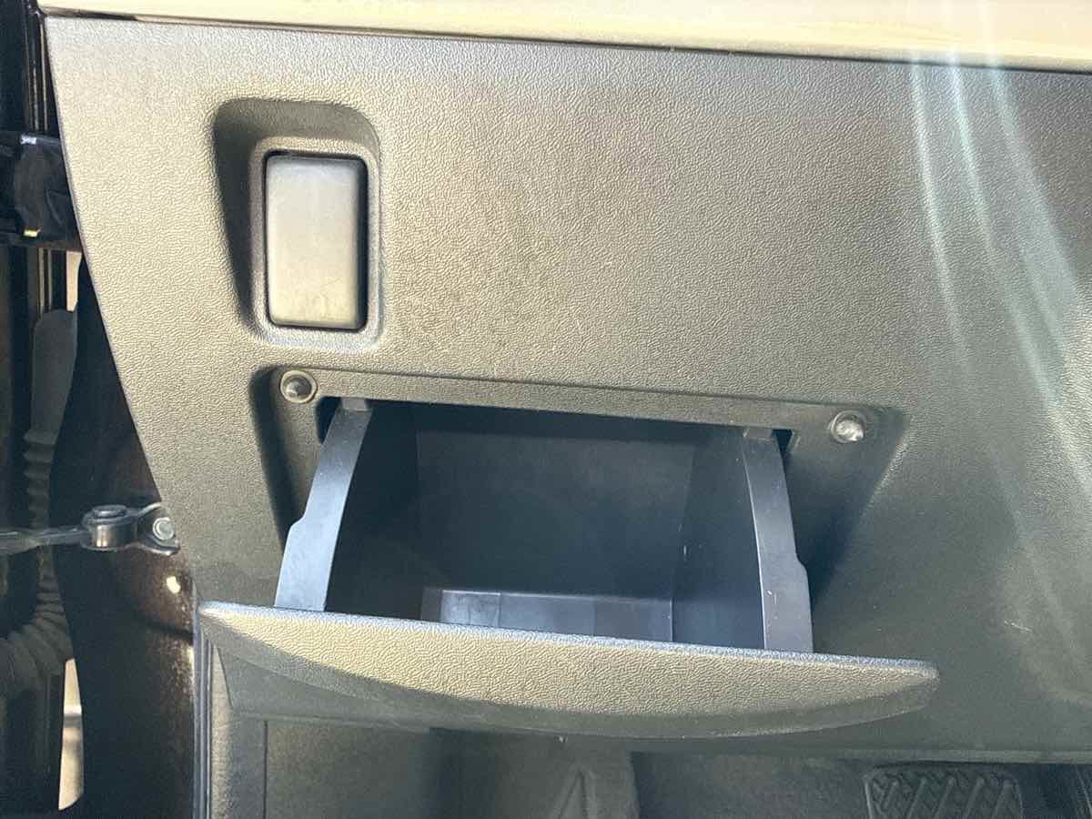 Used 2010 Nissan Sentra 2.0 S FWD image 25
