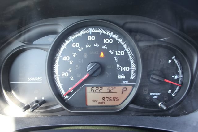 Used 2016 Toyota Yaris L FWD image 2