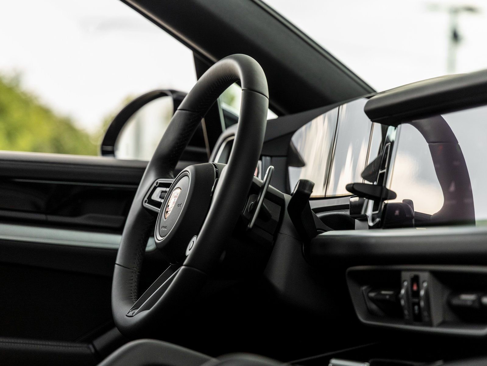 Used 2026 Porsche Cayenne Coupe image 45