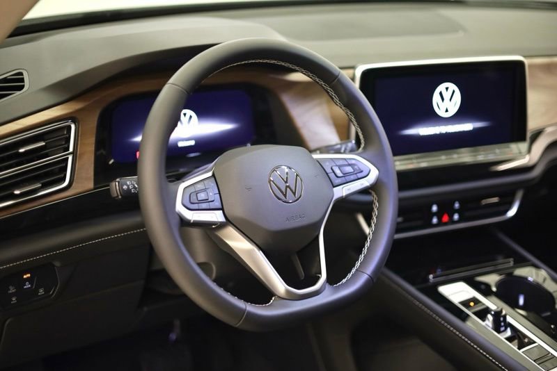 New 2026 Volkswagen Atlas SE image 12