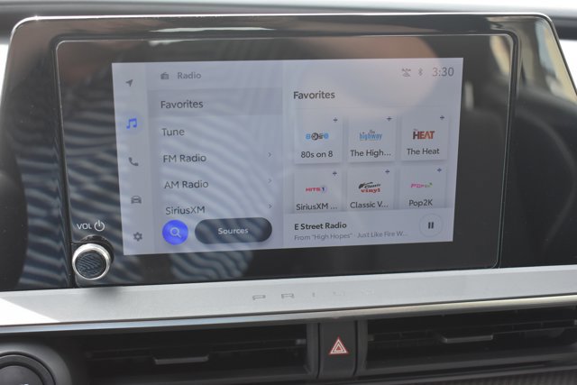 Used 2025 Toyota Prius XLE FWD image 24