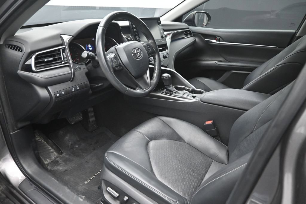 Used 2021 Toyota Camry XSE FWD image 19