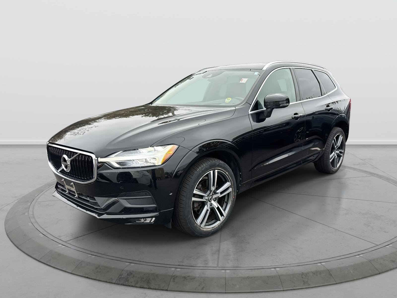 Used 2018 Volvo XC60 T6 Momentum w/ Advanced Package video 1