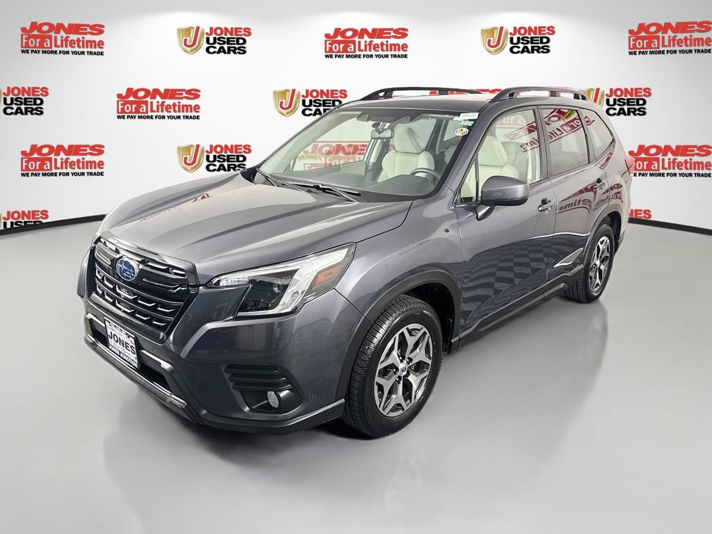 Used 2023 Subaru Forester Premium AWD/4WD image 14