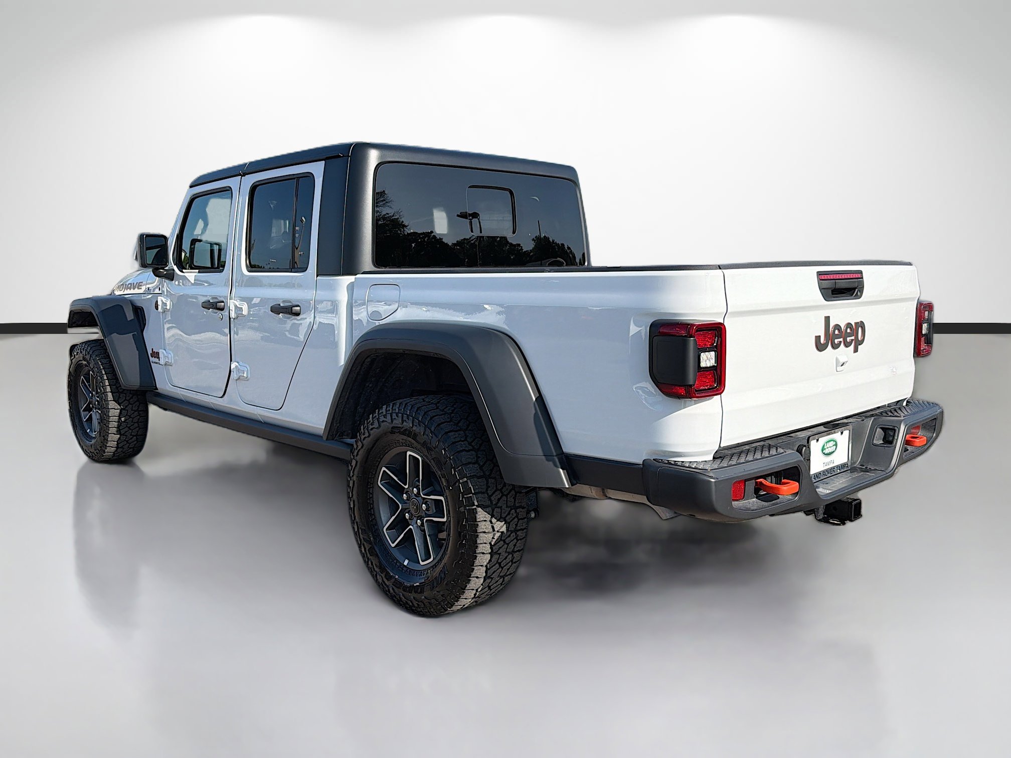 Used 2026 Jeep Gladiator Mojave image 3
