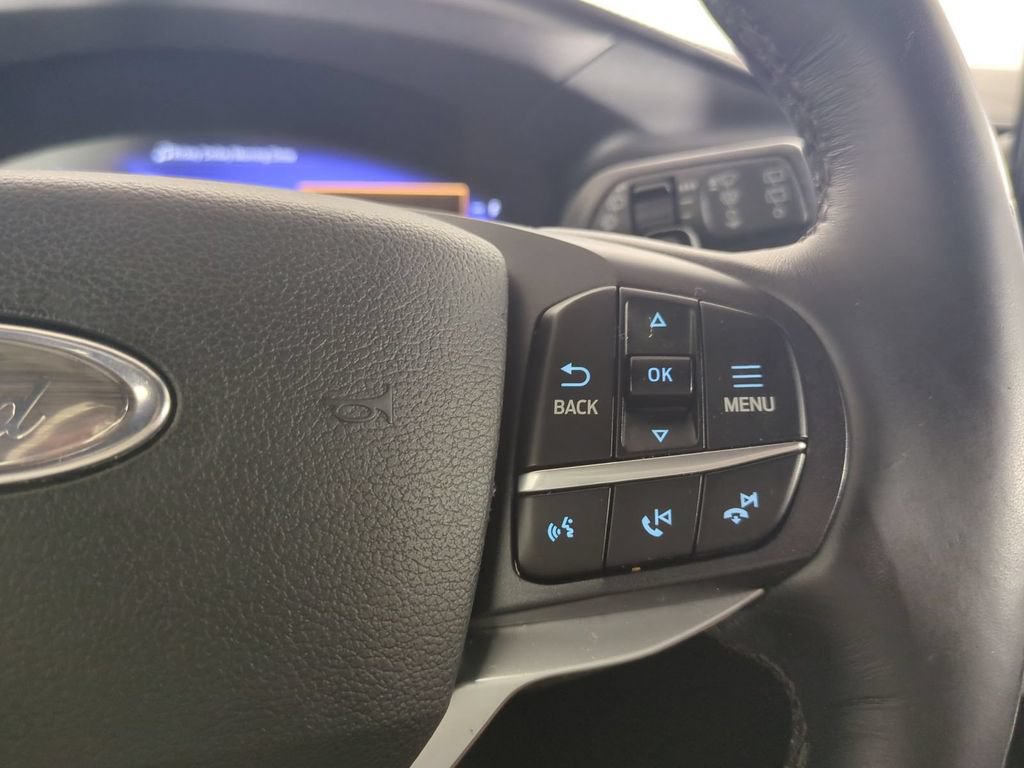Used 2020 Ford Explorer Platinum w/ Premium Technology Package AWD/4WD image 36