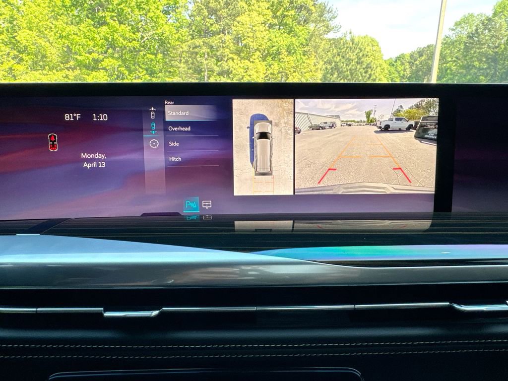 Used 2025 Cadillac Escalade ESV Luxury image 28