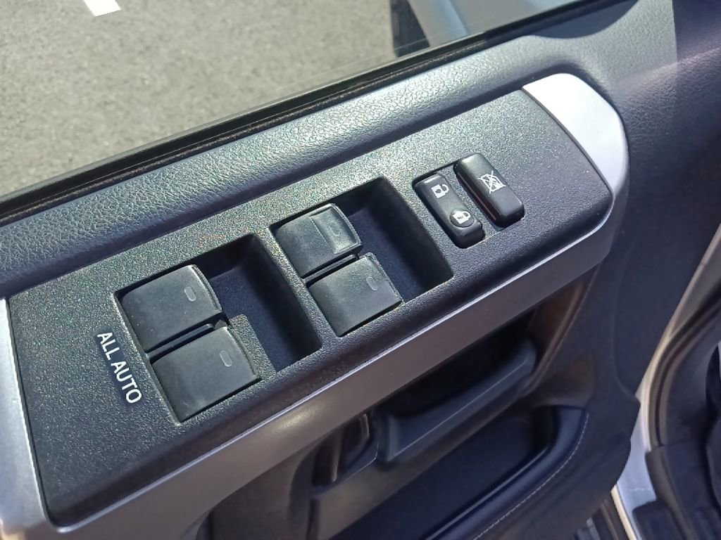 Used 2022 Toyota 4Runner SR5 image 12