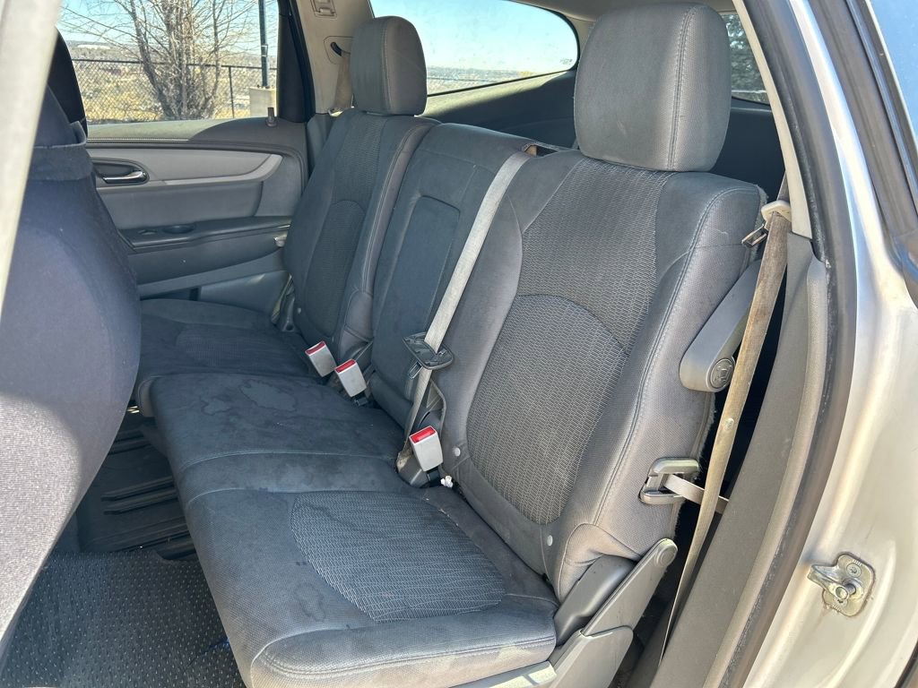 Used 2014 Chevrolet Traverse LS image 18