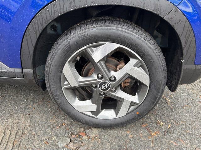 Certified 2023 Hyundai Venue Limited image 6