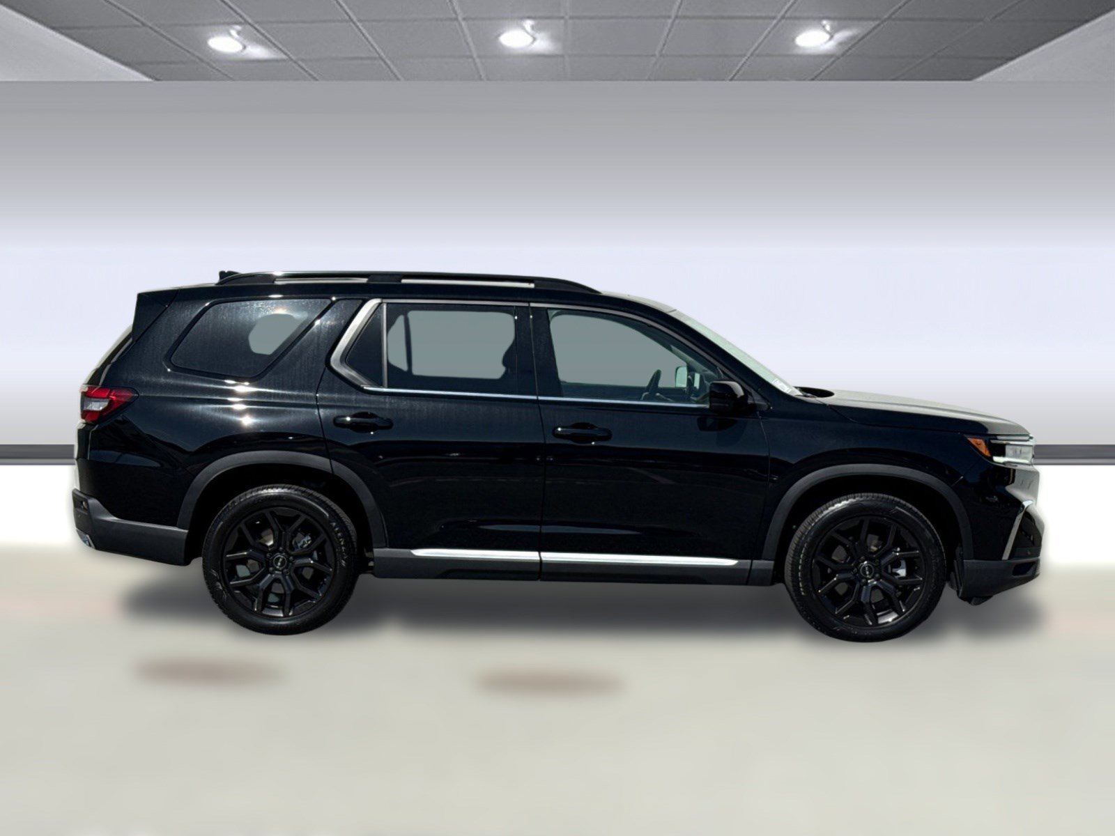 Certified 2025 Honda Pilot Touring image 7