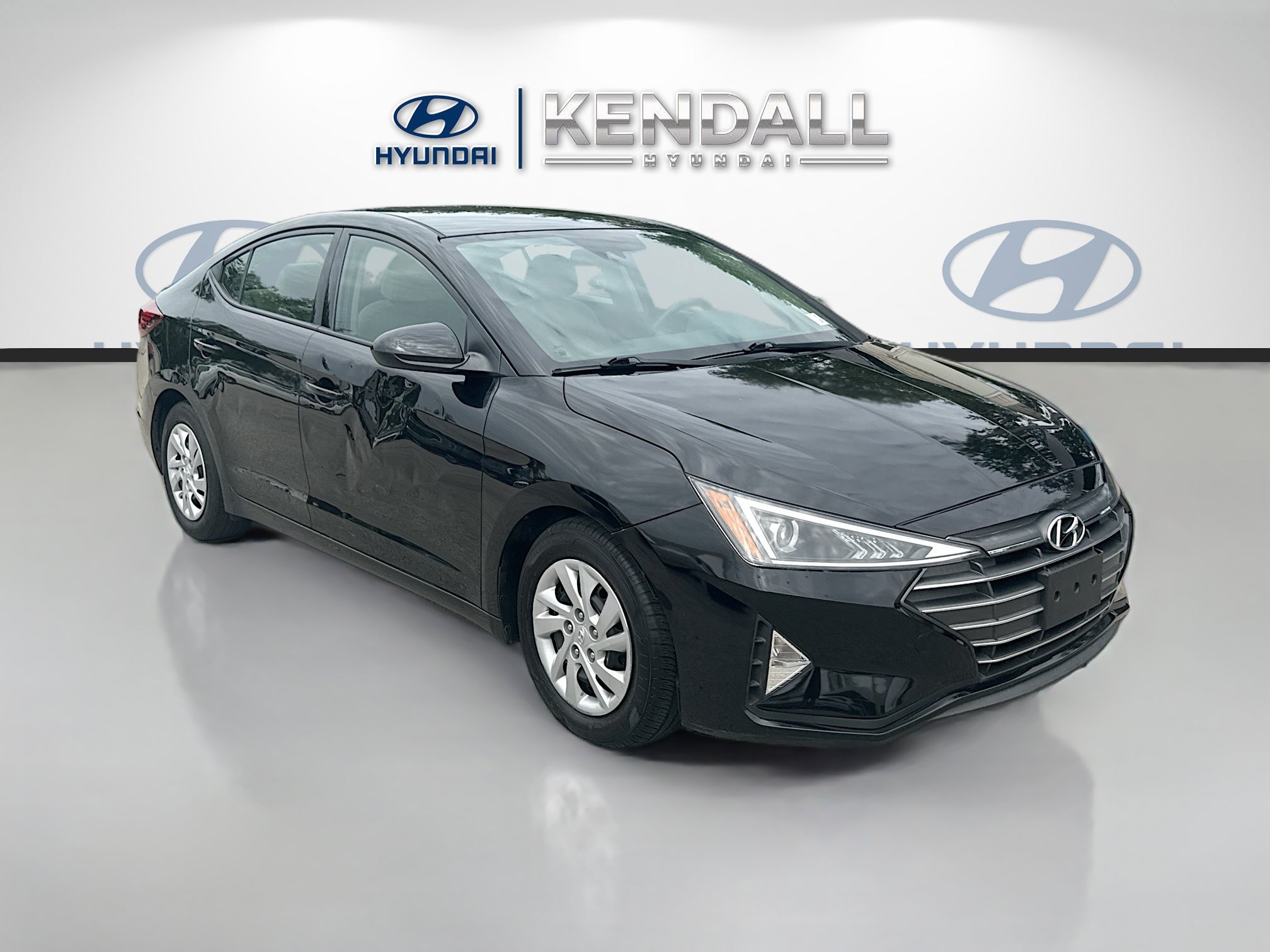 Used 2020 Hyundai Elantra SE FWD image 1