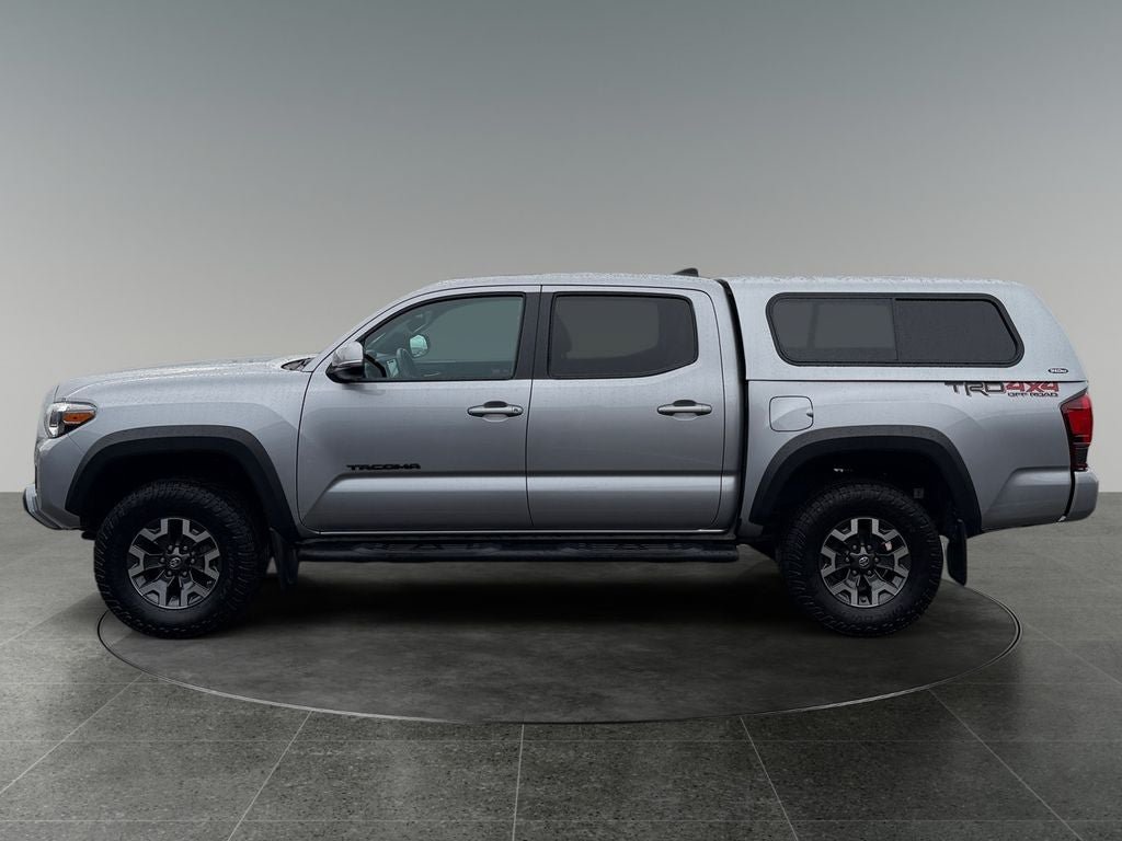 Used 2019 Toyota Tacoma TRD Off-Road AWD/4WD image 5