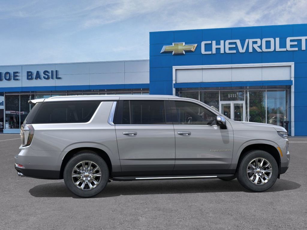 New 2026 Chevrolet Suburban Premier w/ Sun And Tow Package AWD/4WD image 5