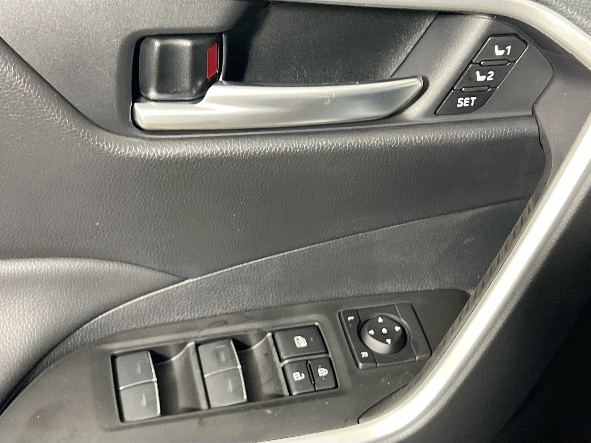 New 2025 Toyota RAV4 XLE Premium image 16