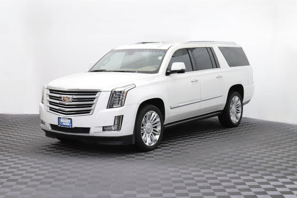 Used 2019 Cadillac Escalade ESV Platinum AWD/4WD image 3