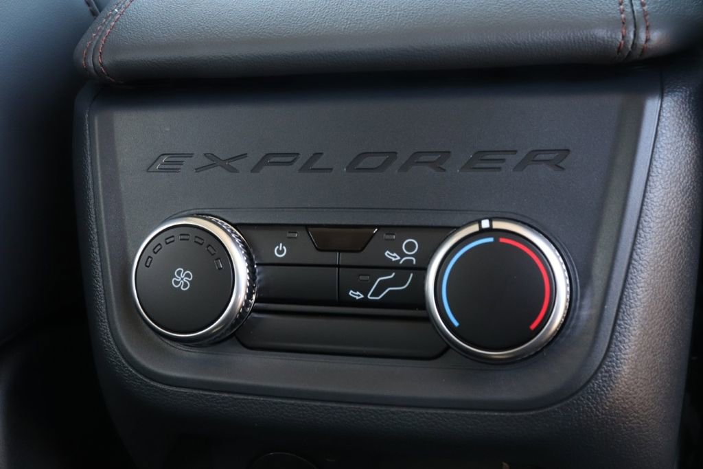 New 2026 Ford Explorer Active w/ Active Comfort Package image 21