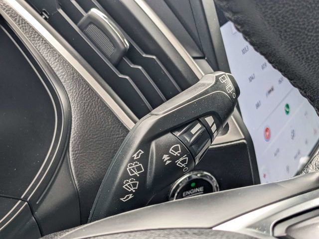 Used 2023 Ford Edge SEL image 27