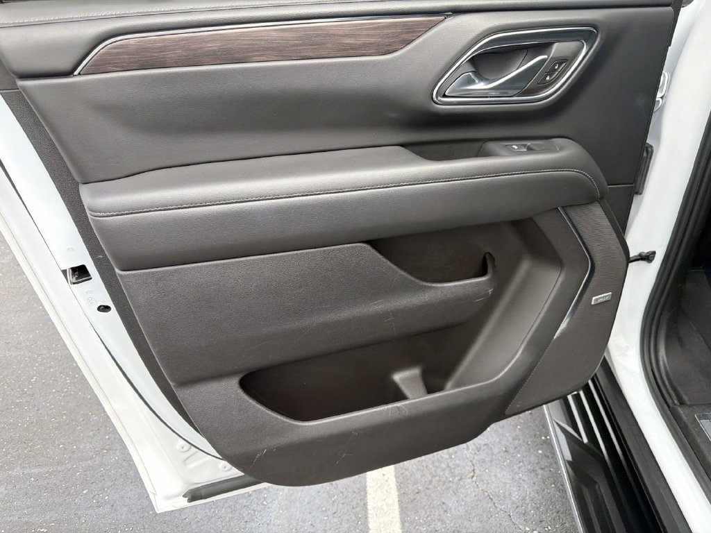 Used 2024 Chevrolet Suburban LT AWD/4WD image 14