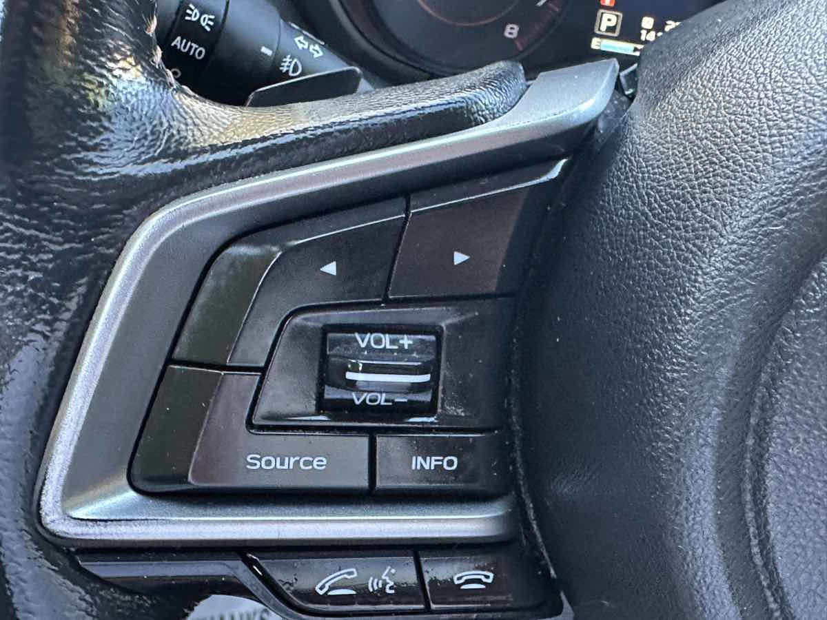 Used 2018 Subaru Crosstrek 2.0i Premium w/ Eyesight System image 28