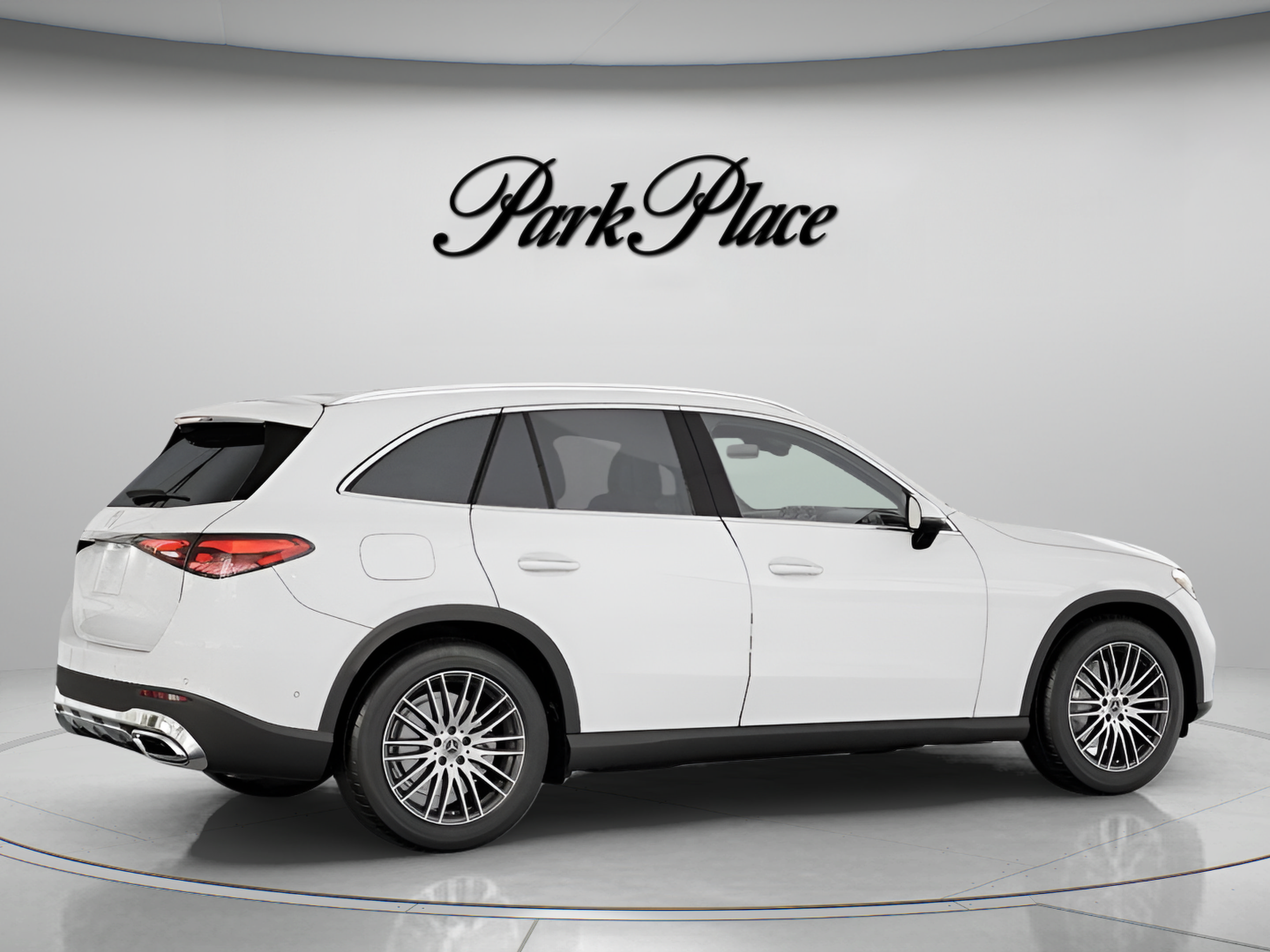 Used 2026 Mercedes-Benz GLC 300 image 25