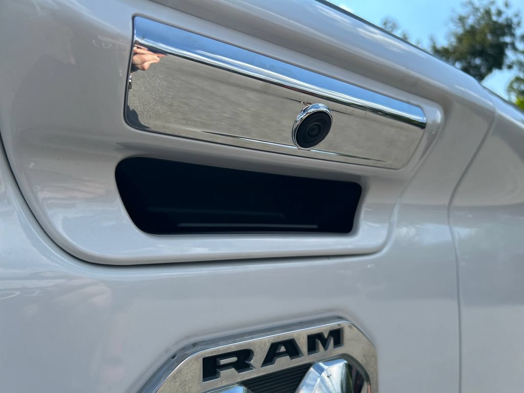 Used 2021 RAM 1500 Limited AWD/4WD image 9