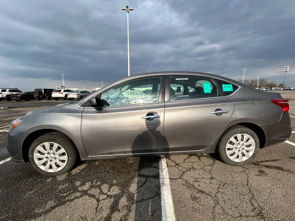Used 2017 Nissan Sentra S image 4