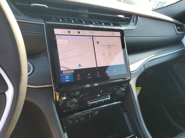 New 2025 Jeep Grand Cherokee Limited w/ Black Appearance Package image 10