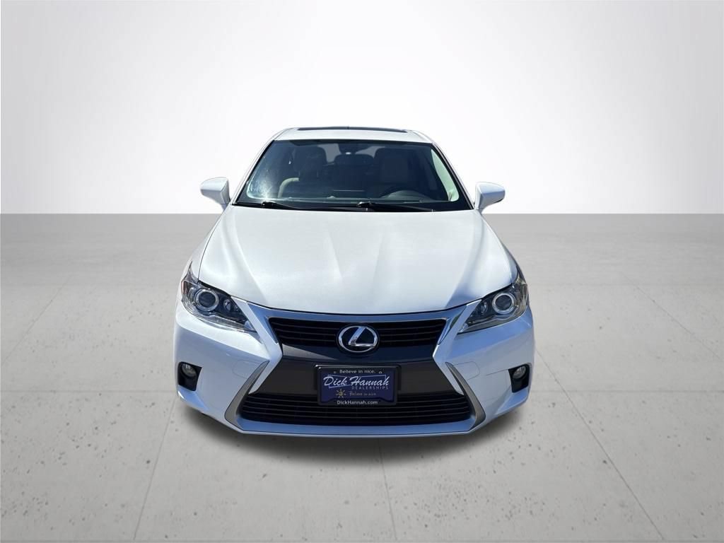 Used 2015 Lexus CT 200h w/ Navigation Package FWD image 2