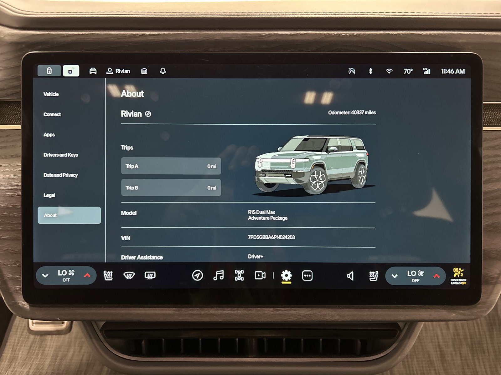 Used 2023 Rivian R1S Adventure AWD/4WD image 24