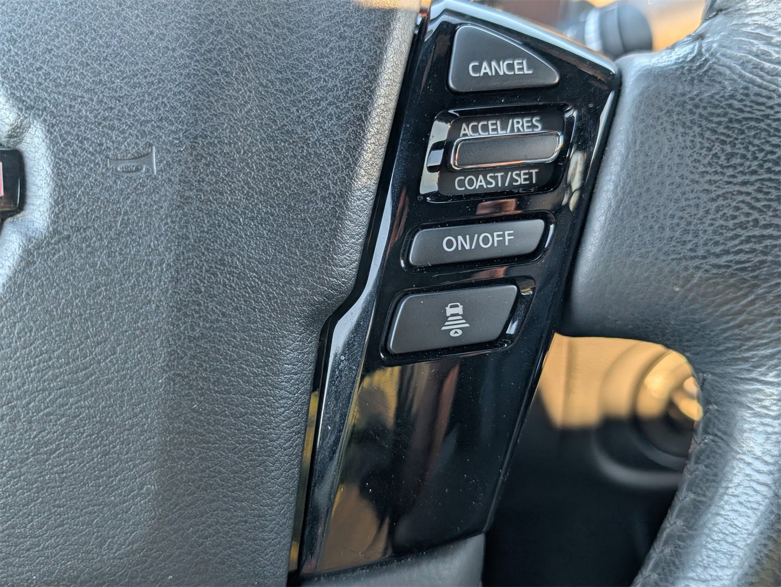 Used 2022 Nissan Frontier PRO-4X w/ Pro-4X Premium Package image 23