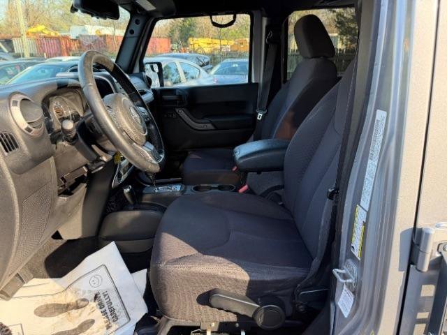 Used 2013 Jeep Wrangler Unlimited Sport image 14