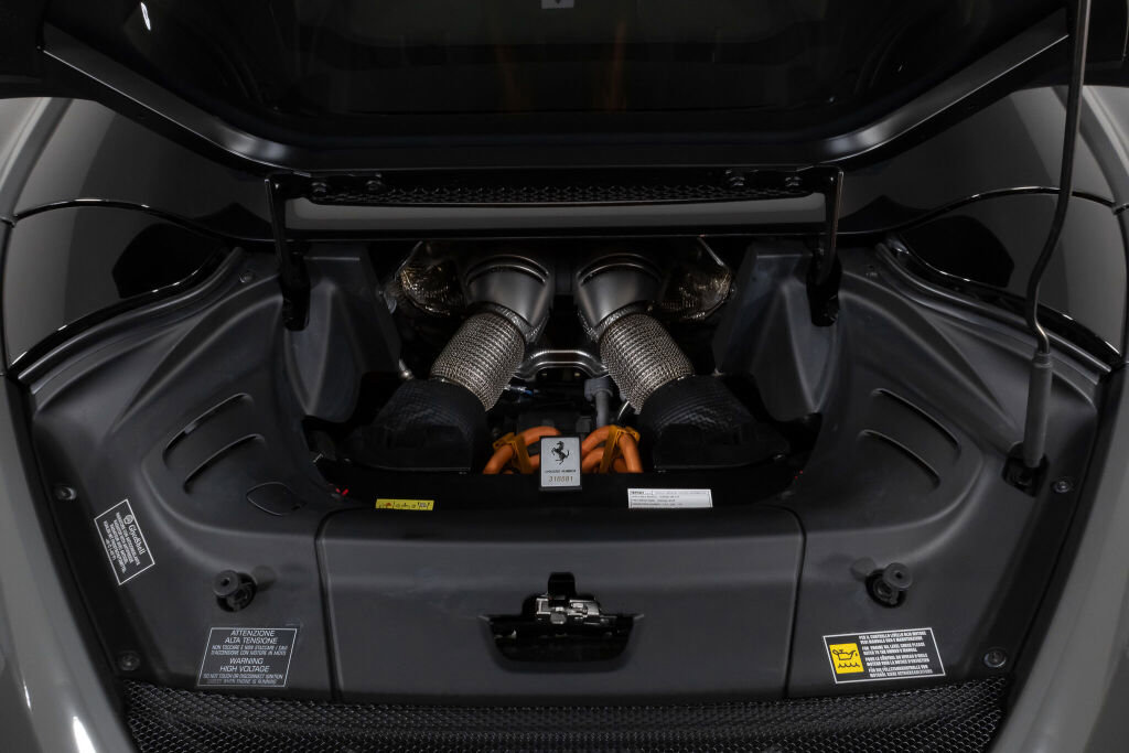 Used 2025 Ferrari 296 GTS image 18