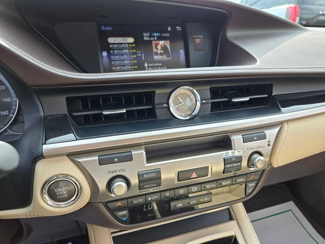 Used 2017 Lexus ES 350 w/ Accessory Package 2 FWD image 26