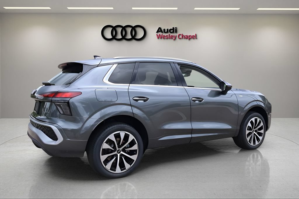 New 2026 Audi Q3 quattro 2.0T AWD/4WD image 5