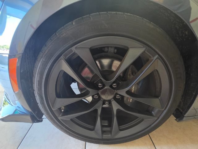 Used 2021 Chevrolet Camaro LT w/ 1LE Track Performance Package RWD image 16