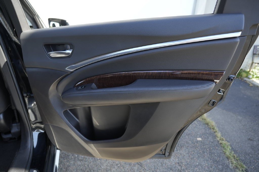 Used 2020 Acura MDX SH-AWD image 41