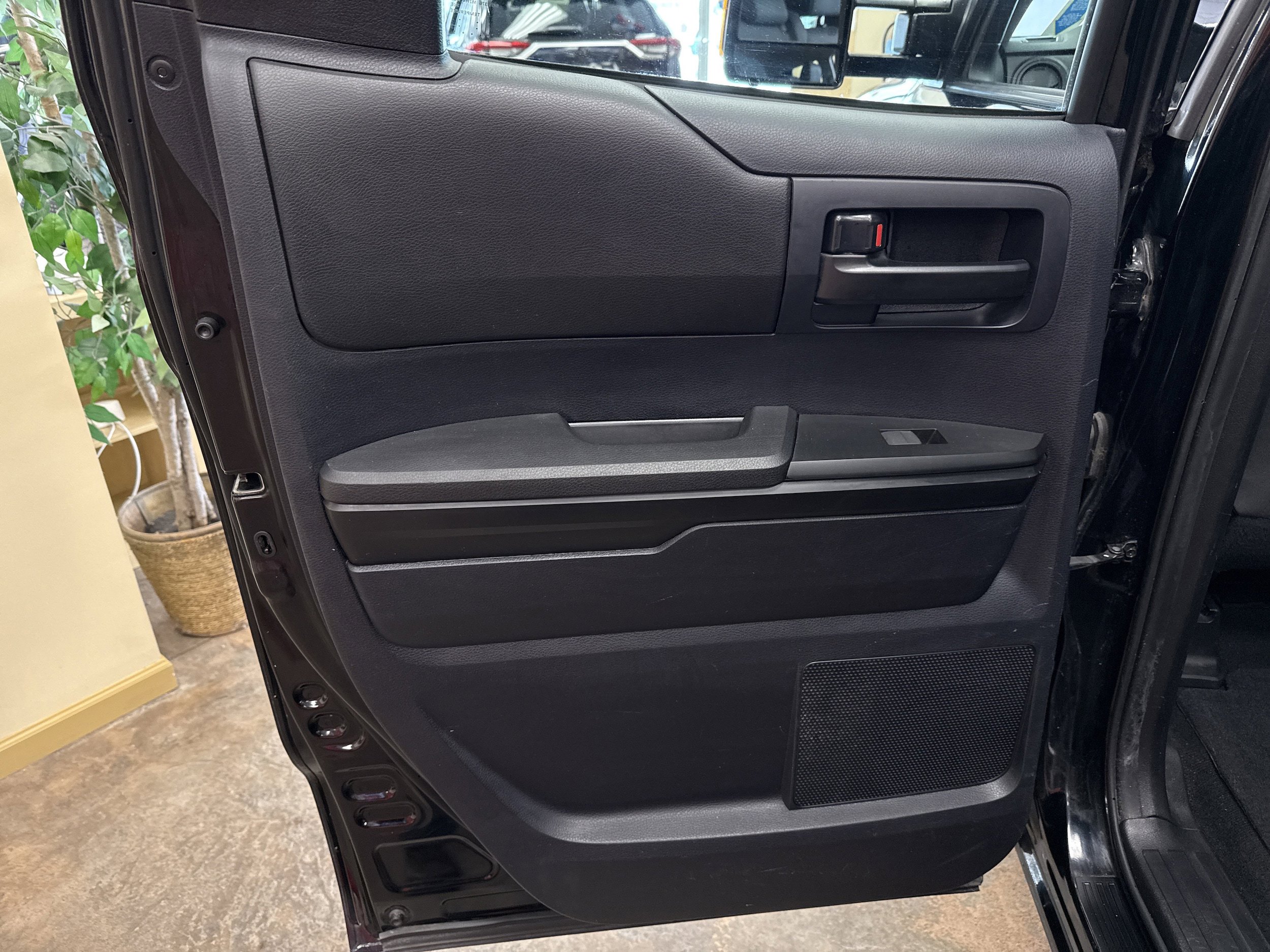 Used 2016 Toyota Tundra SR AWD/4WD image 22