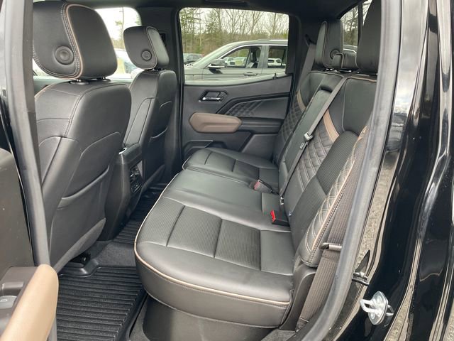 Used 2024 GMC Canyon Denali AWD/4WD image 18