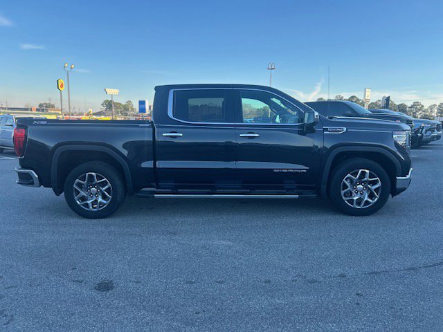 Used 2023 GMC Sierra 1500 SLT w/ SLT Premium Package image 6