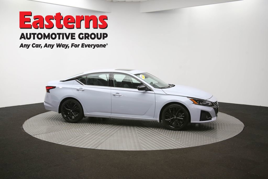 Used 2023 Nissan Altima 2.5 SR w/ SR Premium Package image 46