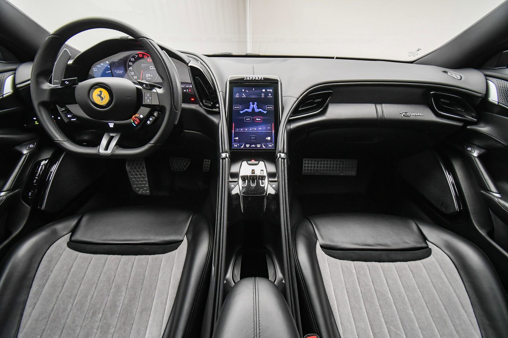 Used 2023 Ferrari Roma image 13