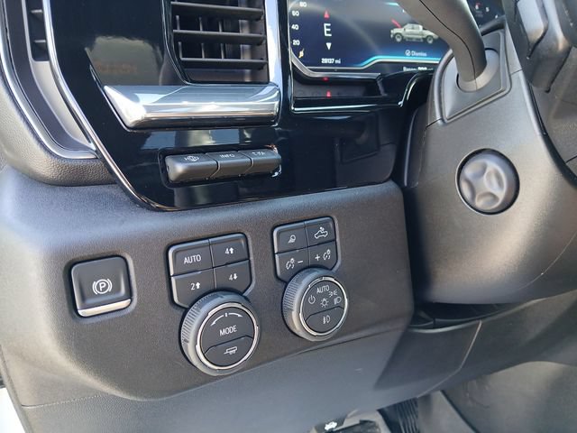 Certified 2025 Chevrolet Silverado 1500 High Country w/ High Country Premium Package AWD/4WD image 28