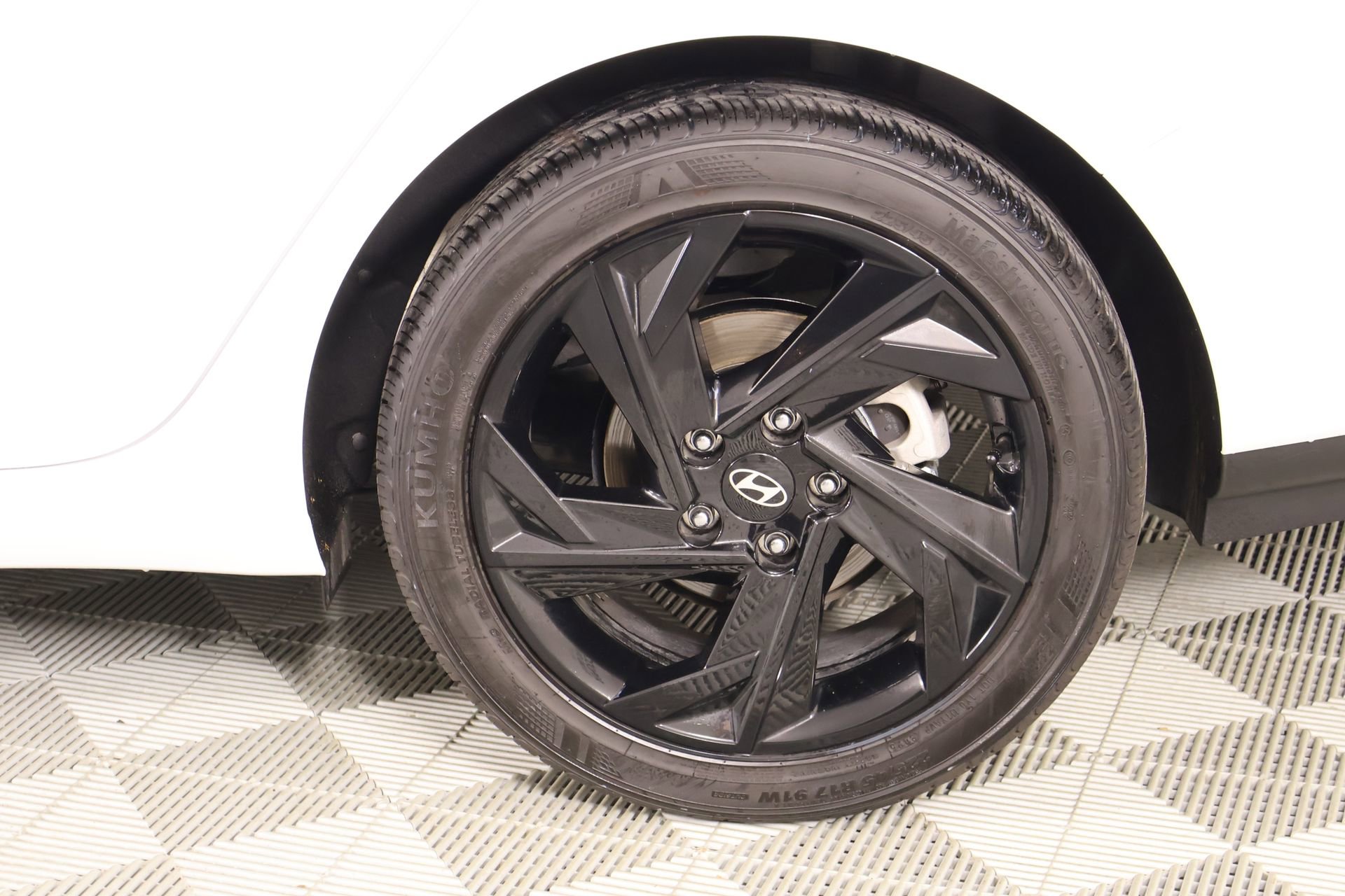 Certified 2026 Hyundai Elantra Sport FWD image 17