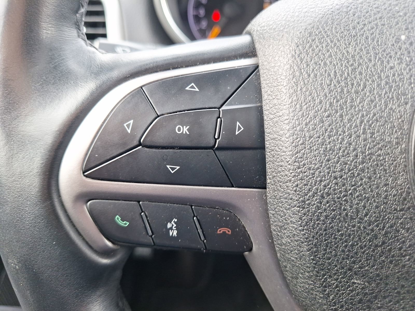 Used 2018 Jeep Grand Cherokee Limited RWD image 22