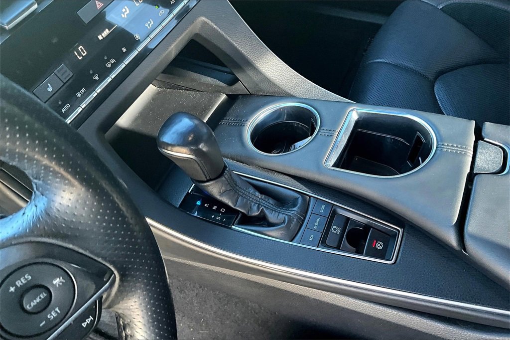 Used 2020 Toyota Avalon XSE w/ Carpet Mat Package image 5