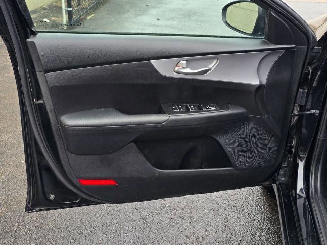 Used 2023 Kia Forte LXS w/ LXS Technology Package image 10