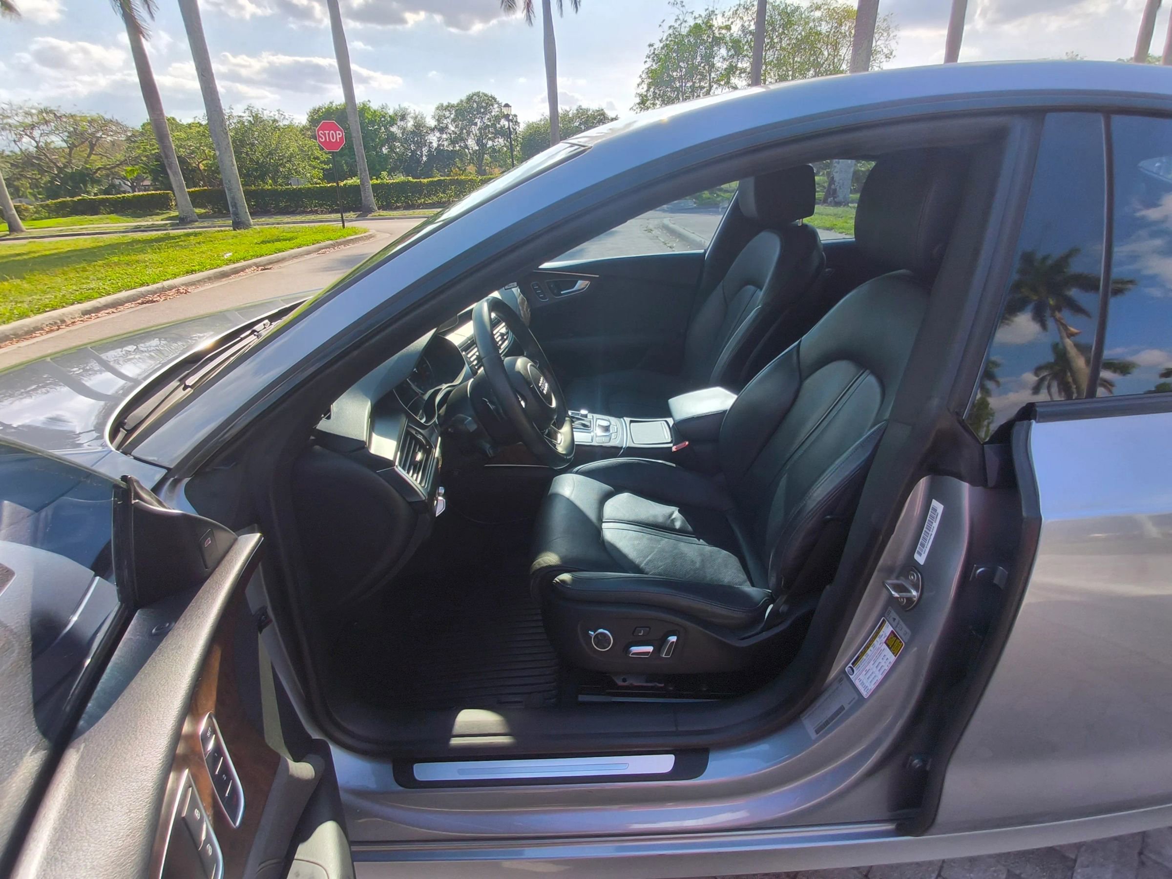 Used 2016 Audi A7 3.0T Prestige w/ Comfort Seating Package AWD/4WD image 4